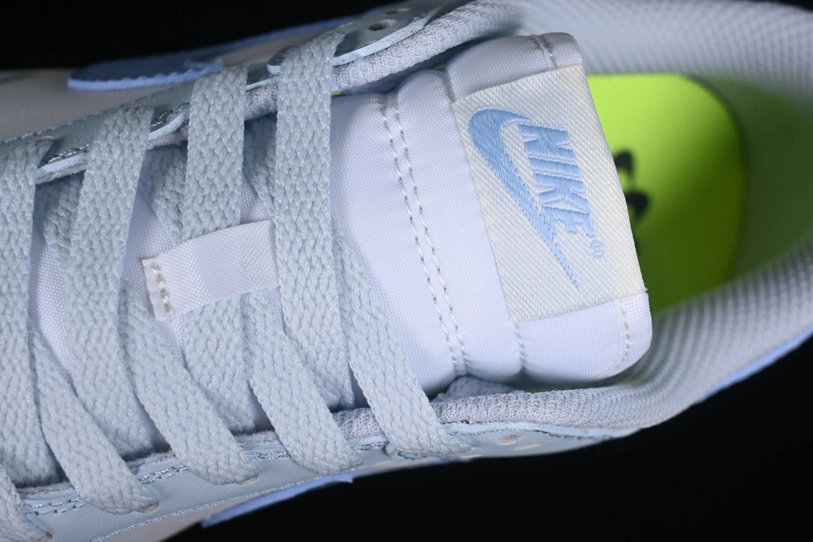 All categories Nk SB Dunk series Nk SB Dunk Low low-top sneakers Z version Nk Dunk Low "Blue Tint" small fresh blue SB low-top casual sneakers DD1873-400
